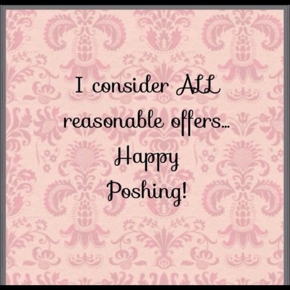 Meet your Posher, Jennifer 🤩Posh Ambassador🌟 - Picture 2 of 2